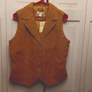 Women Crinkle/Burnt Orange Leather Vest M New with tags By Coldwater Creek